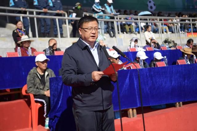 唐钱婷：未进行系统训练 全锦赛目标是完成比赛